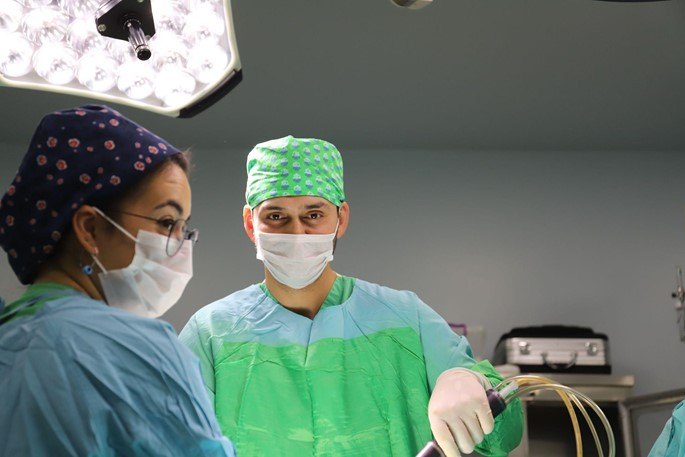 Choosing A Plastic Surgeon For Skin Surgery